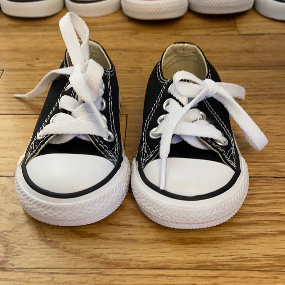 Classic converse black and white baby shoes